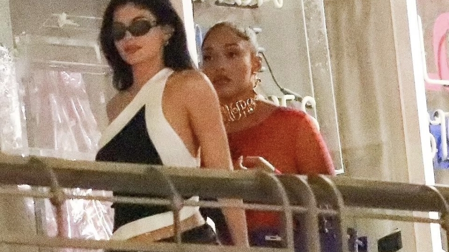 6D69E254-1B2C-4BCF-AF64-6FF4B76D18BA