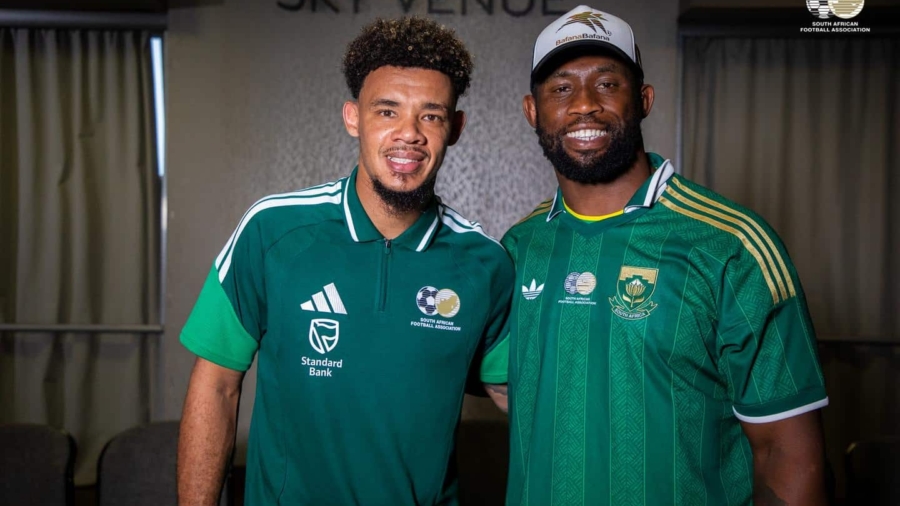 Bafana-Bafana-captain-Ronwen-Williams-and-Springbok-captain-Siya-Kolisi